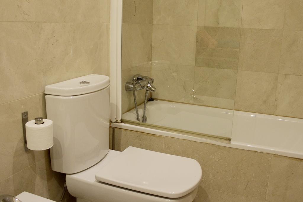 Apartment Familiar Barcelona Eksteriør billede